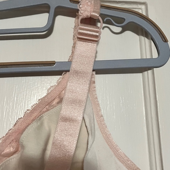 Catherine’s beautiful bra with lace. Size 46DDD - Picture 6 of 10